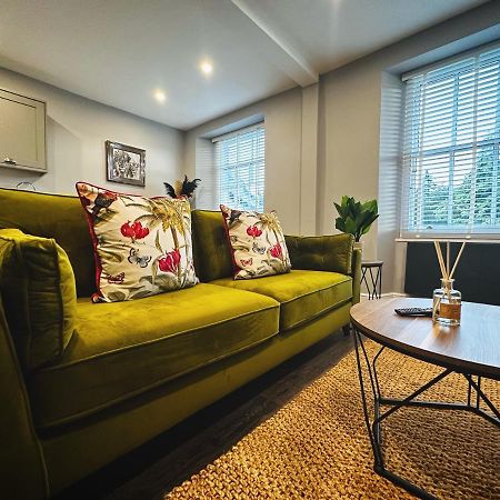 1 West End Boutique Apartment 보우네스온윈더미어 외부 사진