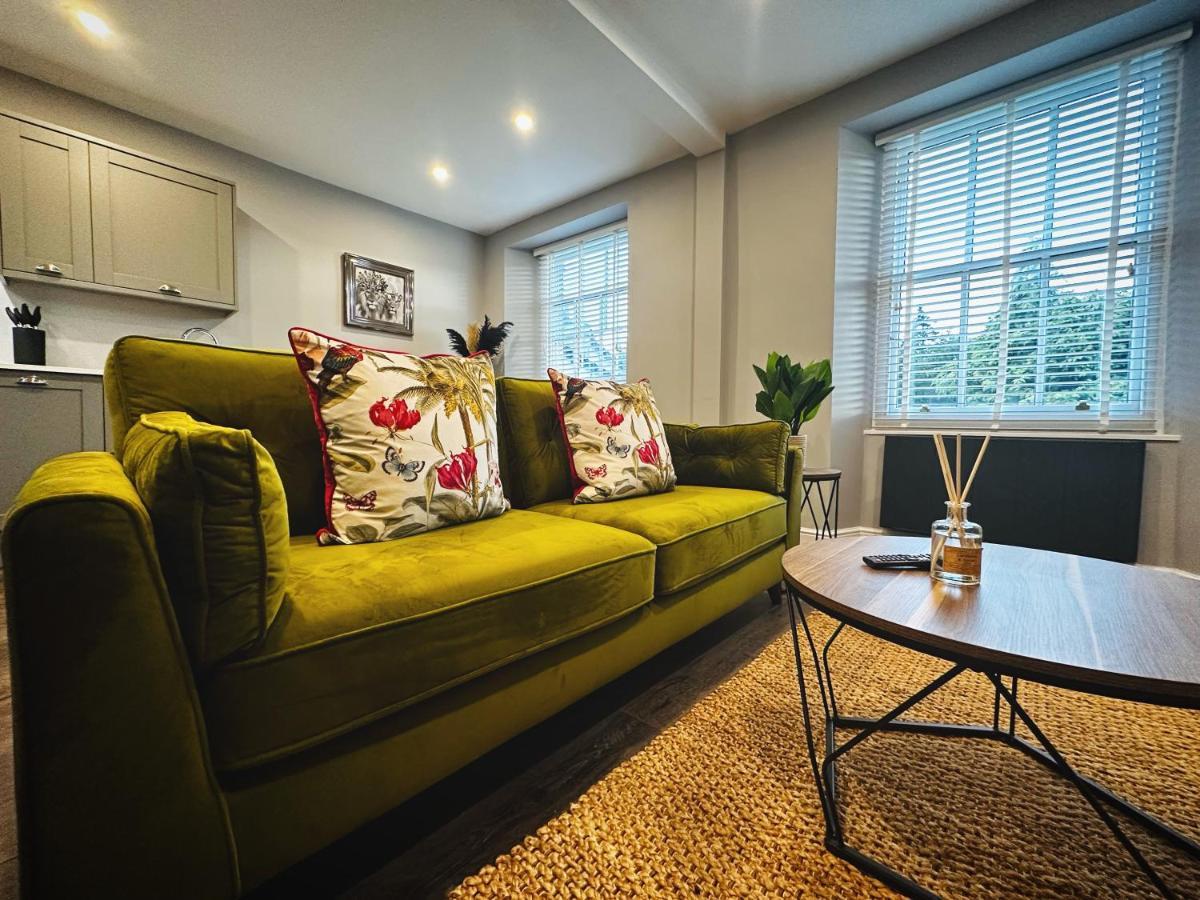 1 West End Boutique Apartment 보우네스온윈더미어 외부 사진